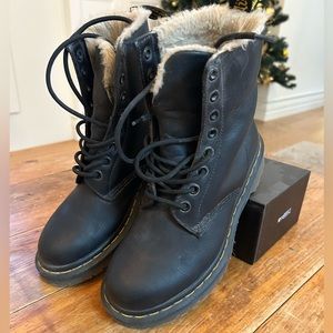 Doc Marten Winter Boots 7.5 - Barely Worn